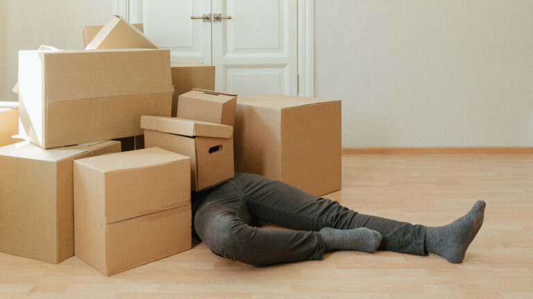 pile of brown cardboard boxes